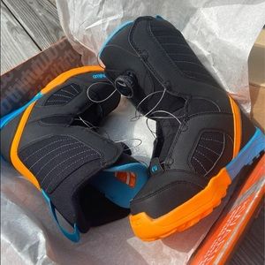 kids BOA snowboard boots
thirty two brand